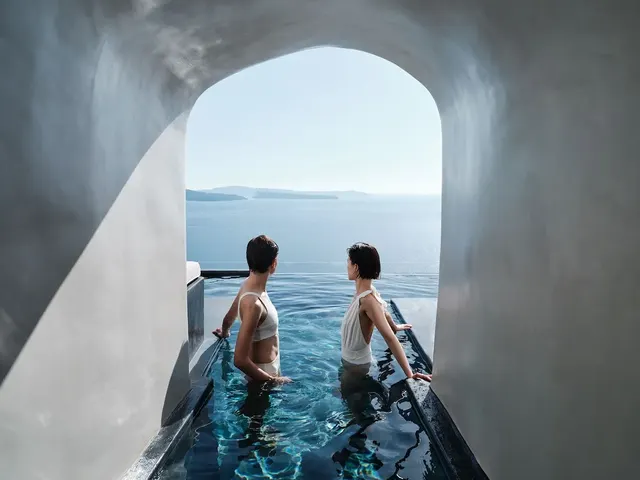 Abyss Santorini – Adults-Only Hotel in Santorin, GR