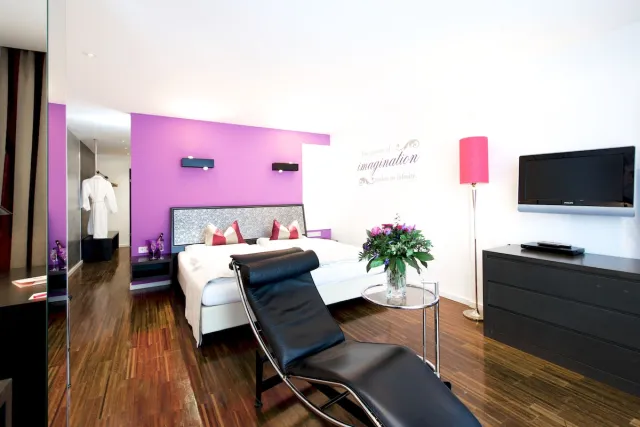 Pokój dwuosobowy Comfort z balkonem (Love Paradise) — Alpenlove – Adult SPA Hotel