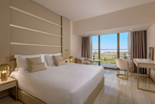 Deluxe tweepersoonskamer met tweepersoonsbed of aparte bedden (uitzicht op het land) — Amarande