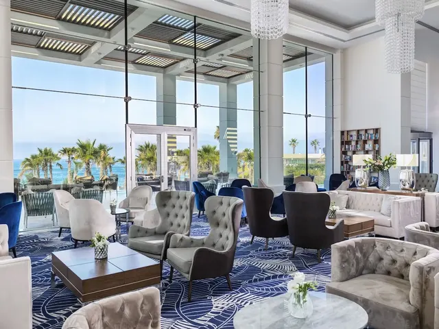 Amavi, MadeForTwo Hotels – Außenansicht, Erwachsenenhotel in Paphos