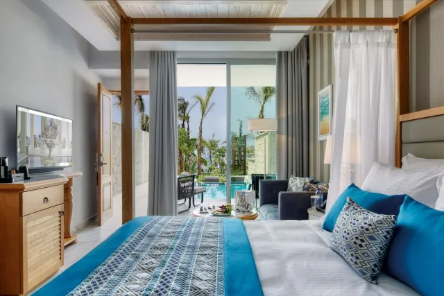 Superior cabana met privézwembad en zeezicht — Amavi, MadeForTwo Hotels