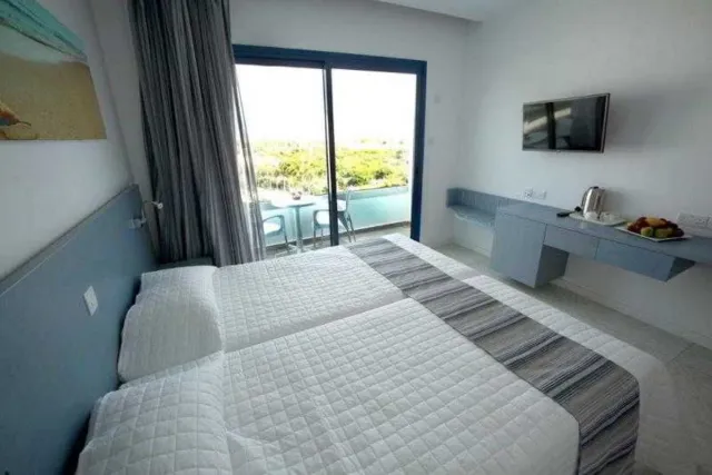 Dobbeltværelse med dobbeltseng eller enkeltsenge - Standard — Anonymous Beach Hotel