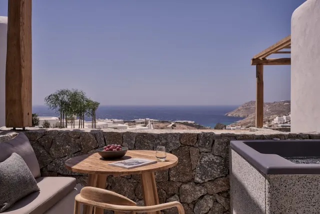 Junior tweepersoonskamer met tweepersoonsbed of aparte bedden — Archipelagos All Suites