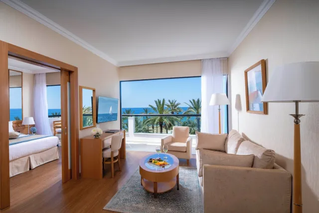 Suite Deluxe avec 1 chambre et vue sur la mer — Constantinou Bros Asimina Suites Hotel