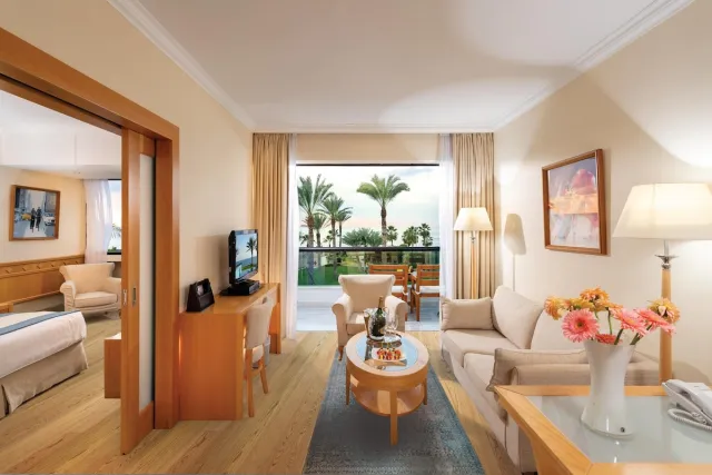 Suite Supérieure avec 1 chambre et vue sur la mer — Constantinou Bros Asimina Suites Hotel