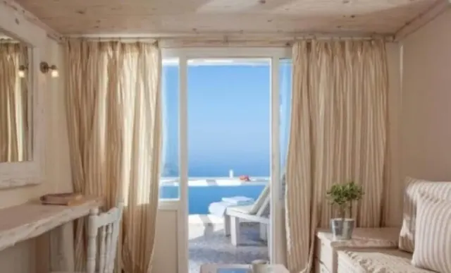 Athermi Suites – Zimmer & Suiten, Erwachsenenhotel in Santorin