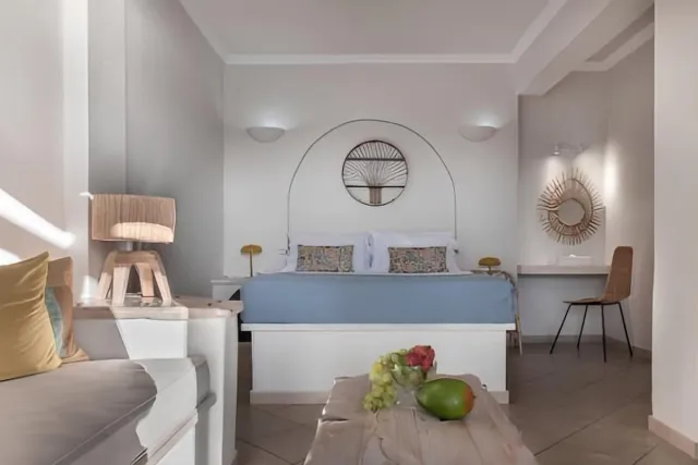 Junior suite met uitzicht op de zonsondergang — Athermi Suites