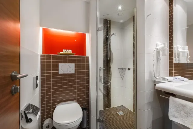 Comfort-Zimmer mit 1 Doppelbett (begehbare Dusche) — Best Western Hotel Bamberg