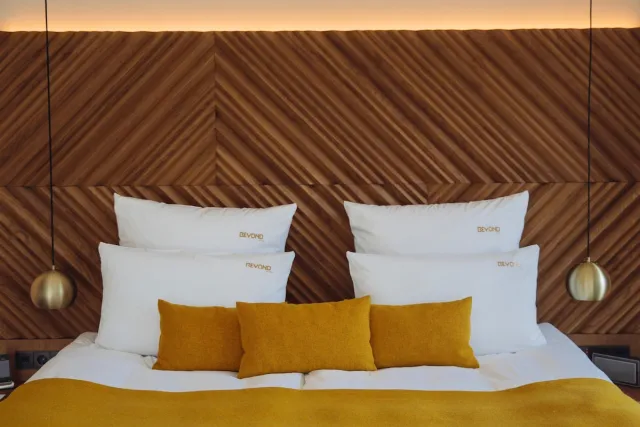 Chambre double Deluxe avec balcon — BEYOND by Geisel
