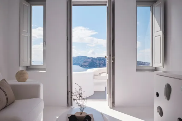 Suite met twee slaapkamers en uitzicht op de caldera — Canaves Oia Suites