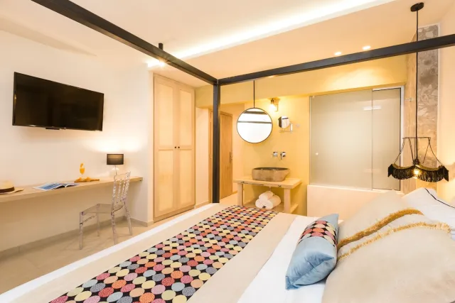 Suite op de begane grond met jacuzzi — Cressa Suites