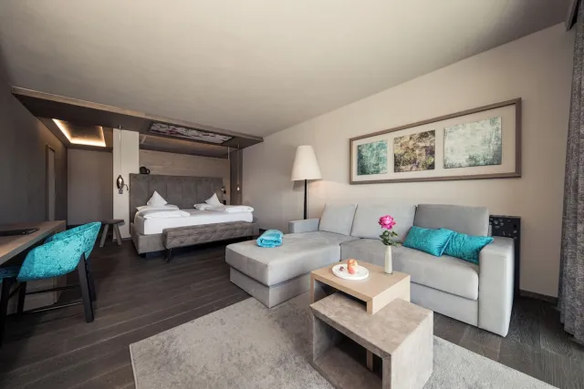 Classic suite met balkon en uitzicht op de bergen — DAS GERSTL Alpine Retreat