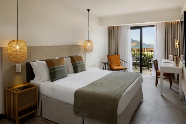 Junior suite (Sapphire Cozy Suite met eigen zwembad) — Domes Aulus Elounda