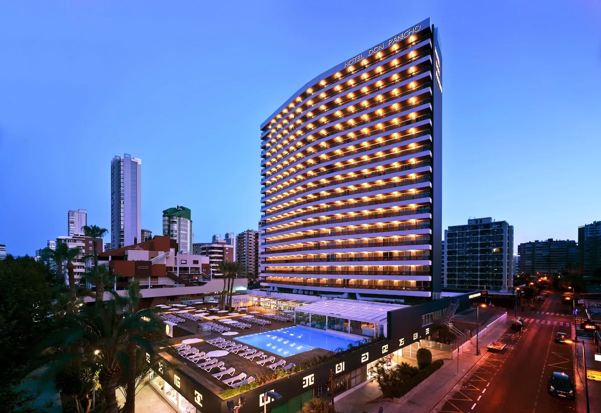 Don Pancho – Außenansicht, Erwachsenenhotel in Costa Blanca