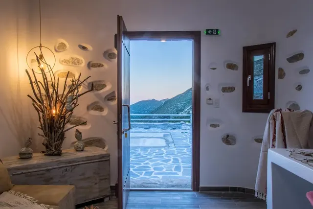 ELaiolithos Luxury Villa Suites – Zimmer & Suiten, Erwachsenenhotel in Kykladen