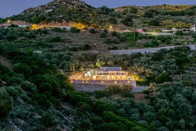 ELaiolithos Luxury Villa Suites – Restaurant & Genuss, Erwachsenenhotel in Kykladen