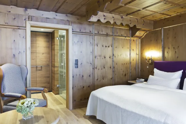 Standard-Doppelzimmer mit Balkon (Authentic) — ElisabethHotel Premium Private Retreat