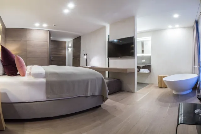 Premium-Doppelzimmer mit Balkon (Charme) — ElisabethHotel Premium Private Retreat