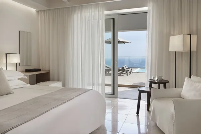 Skyline kamer met zeezicht en privézwembad — Esperos Village Blue & Spa
