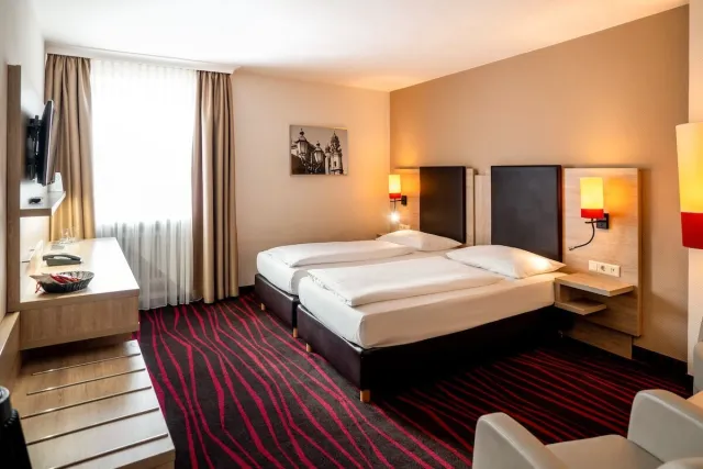 Doppel- oder Zweibettzimmer zur Stadtseite (ohne Klimaanlage) — Europäischer Hof