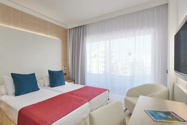 Tweepersoonskamer met balkon — Grupotel Acapulco Playa