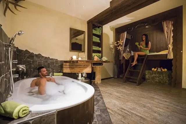 Hotel Alpen-Herz Romantik & Spa – Pool & Spa, Erwachsenenhotel in Tirol