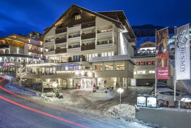 Hotel Alpen-Herz Romantik & Spa – Zimmer & Suiten, Erwachsenenhotel in Tirol