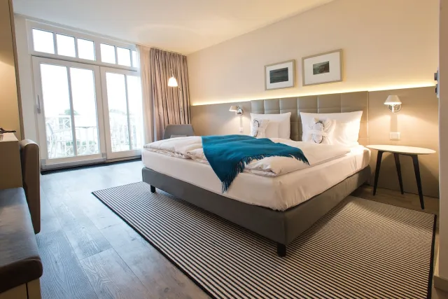 Basic tweepersoonskamer met balkon — Hotel AM MEER & Spa