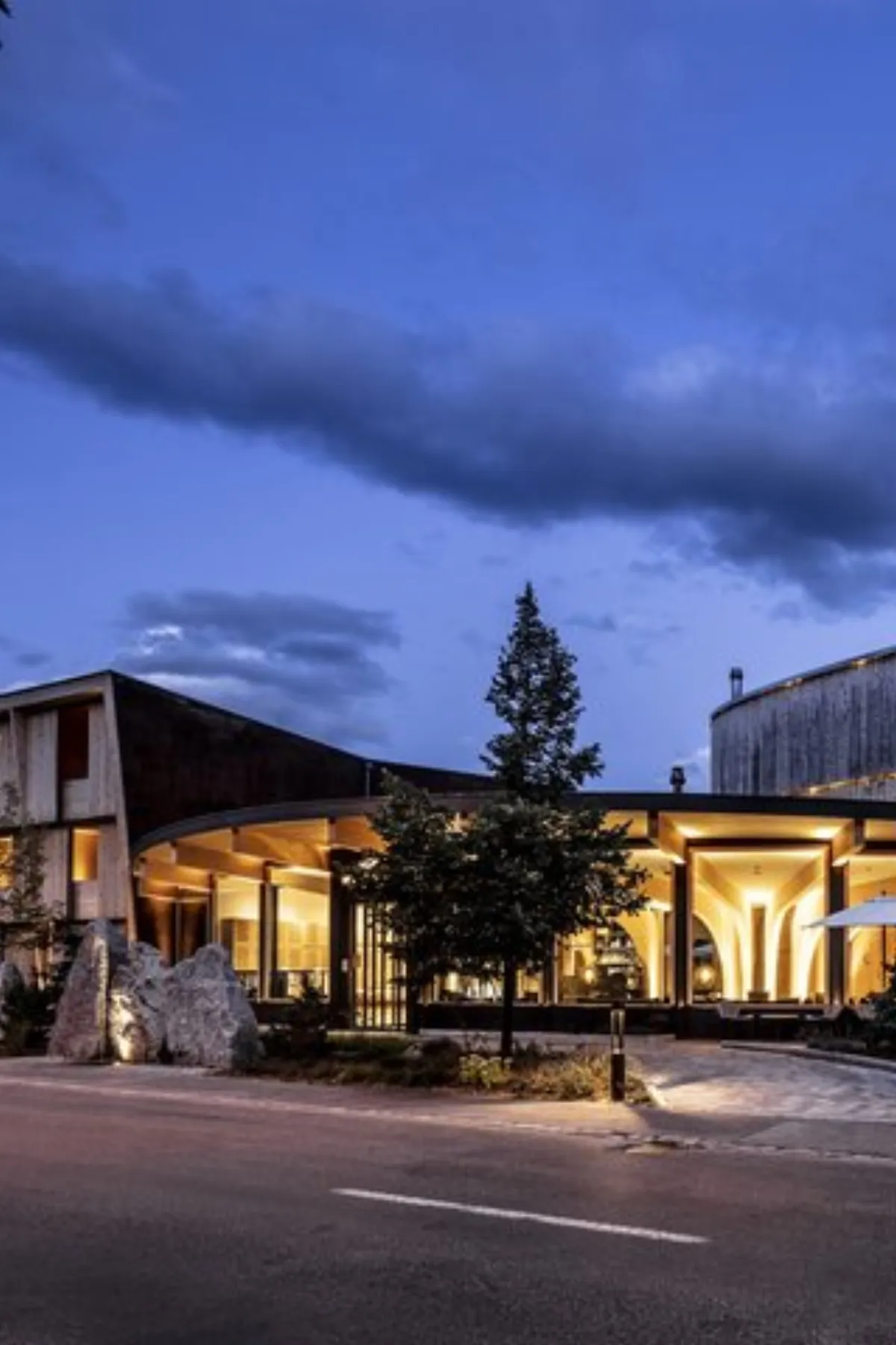 Hotel Arnica Scuol - Adults Only – Außenansicht, Adults-Only Hotel in Graubünden