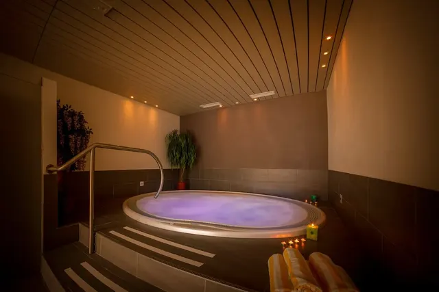 Hotel Dominik Alpine City Wellness – Restaurant & Genuss, Erwachsenenhotel in Südtirol