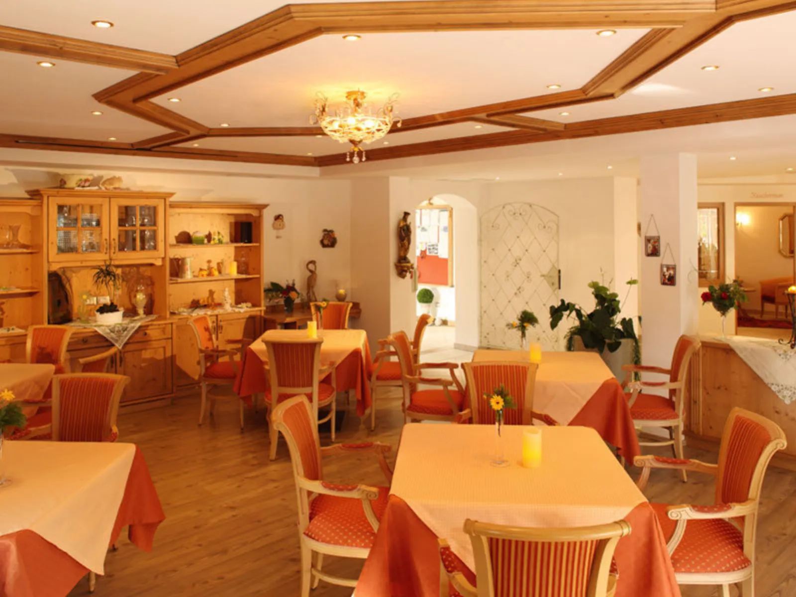 Hotel Grafenstein – Vista exterior, Adults-Only Hotel in Südtirol
