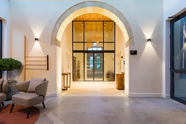 Hotel Indigo Larnaca by IHG – Zimmer & Suiten, Adults-Only Hotel in Larnaca