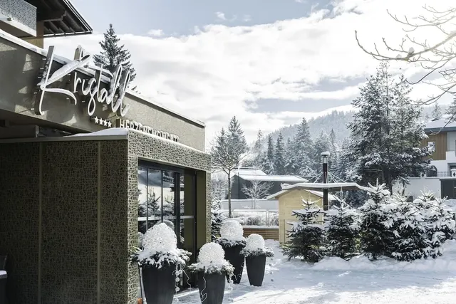 Hotel Kristall – Außenansicht, Erwachsenenhotel in Tirol