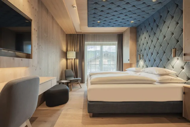 Junior-Studio-Suite mit Bergblick — Hotel Kristall