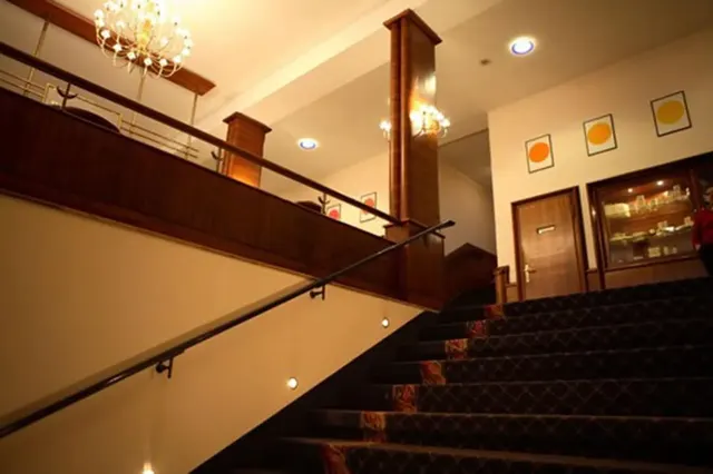 Hotel Niedersächsischer Hof – Außenansicht, Erwachsenenhotel in Niedersachsen