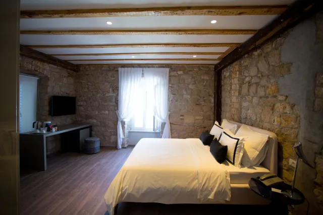 Luxe tweepersoonskamer — Hotel Osam