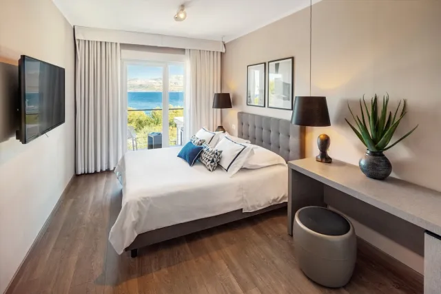 Tweepersoonskamer met zeezicht — Hotel Osam