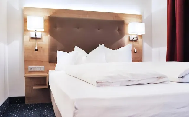 Hotel Poinger Hof – Pool & Spa, Erwachsenenhotel in Bayern