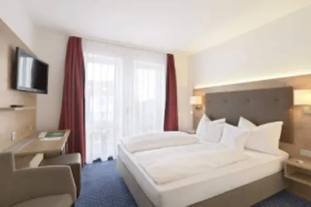 Standart Çift Kişilik Oda — Hotel Poinger Hof