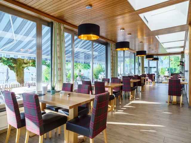 Hotel Seeburg - Adults only – Außenansicht, Erwachsenenhotel in Berner Oberland