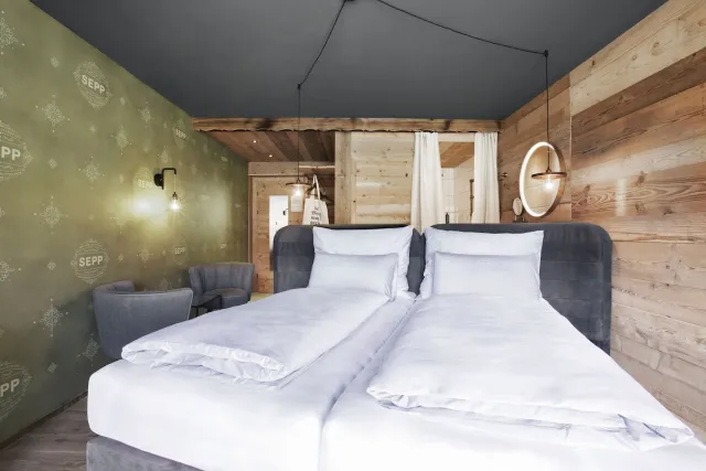 Pokój dwuosobowy z balkonem — Hotel SEPP Alpine Boutique