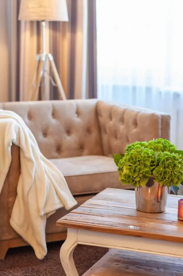 Hotel Vier Jahreszeiten Binz – Außenansicht, Erwachsenenhotel in Mecklenburg-Vorpommern