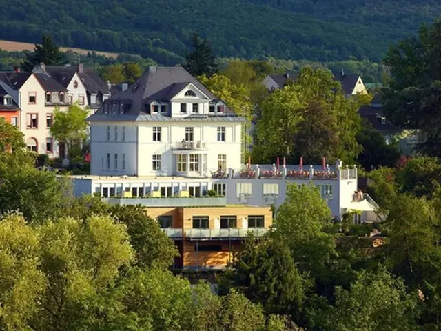 Hotel Villa Hügel – Außenansicht, Erwachsenenhotel in Rheinland-Pfalz