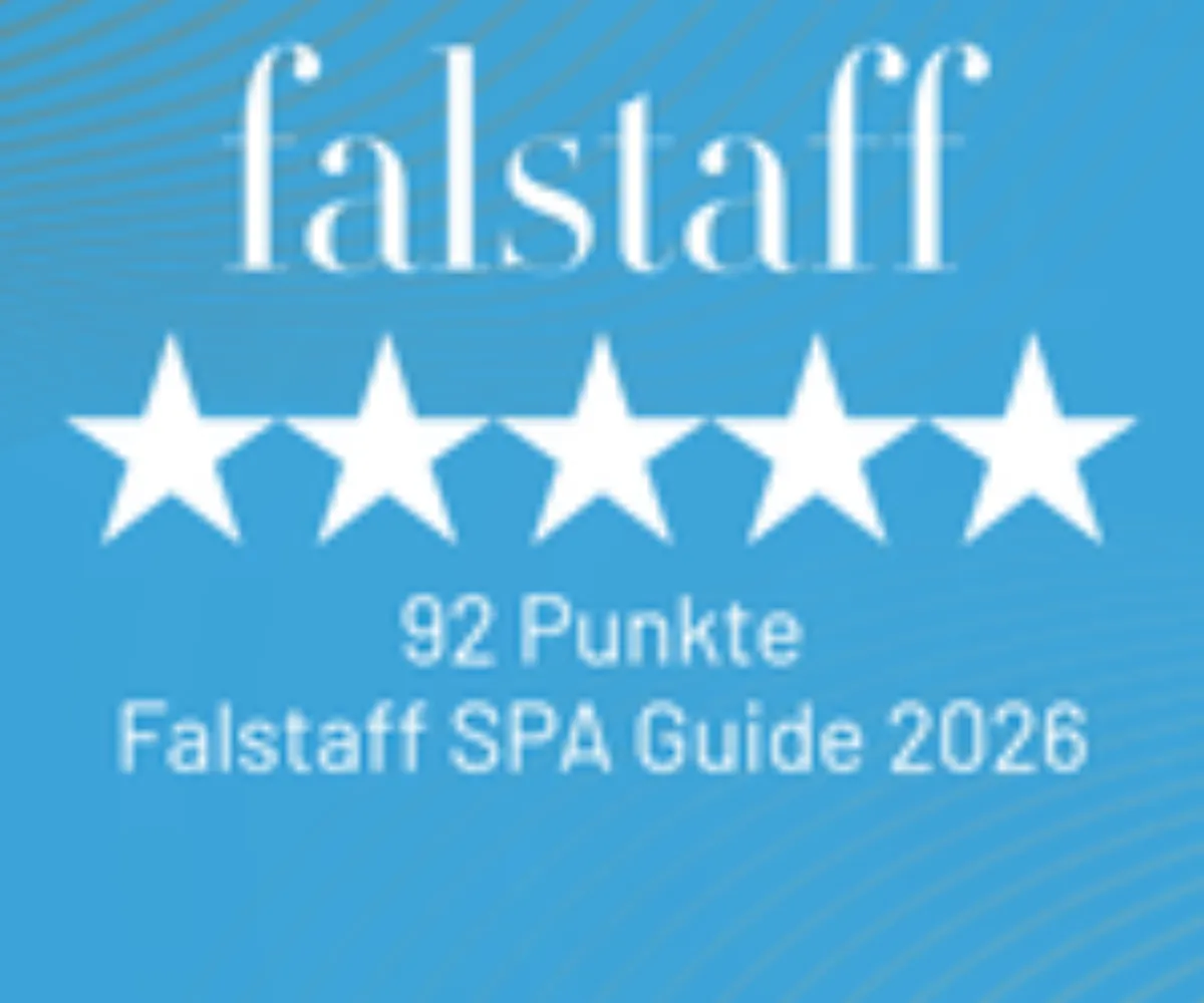 Hüttenhof — Wellnesshotel & Luxus-Bergchalets – Pool & Spa, Adults-Only Hotel in Bayern