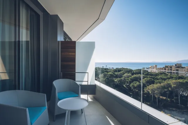 Tweepersoonskamer met balkon en gedeeltelijk zeezicht — Iberostar Selection Llaut Palma