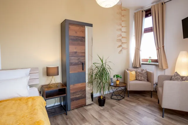 Pokój Standard z łóżkami pojedynczymi, prywatną łazienką i widokiem na dziedziniec (pokój z łóżkami pojedynczymi) — Klosterhotel Walkenried