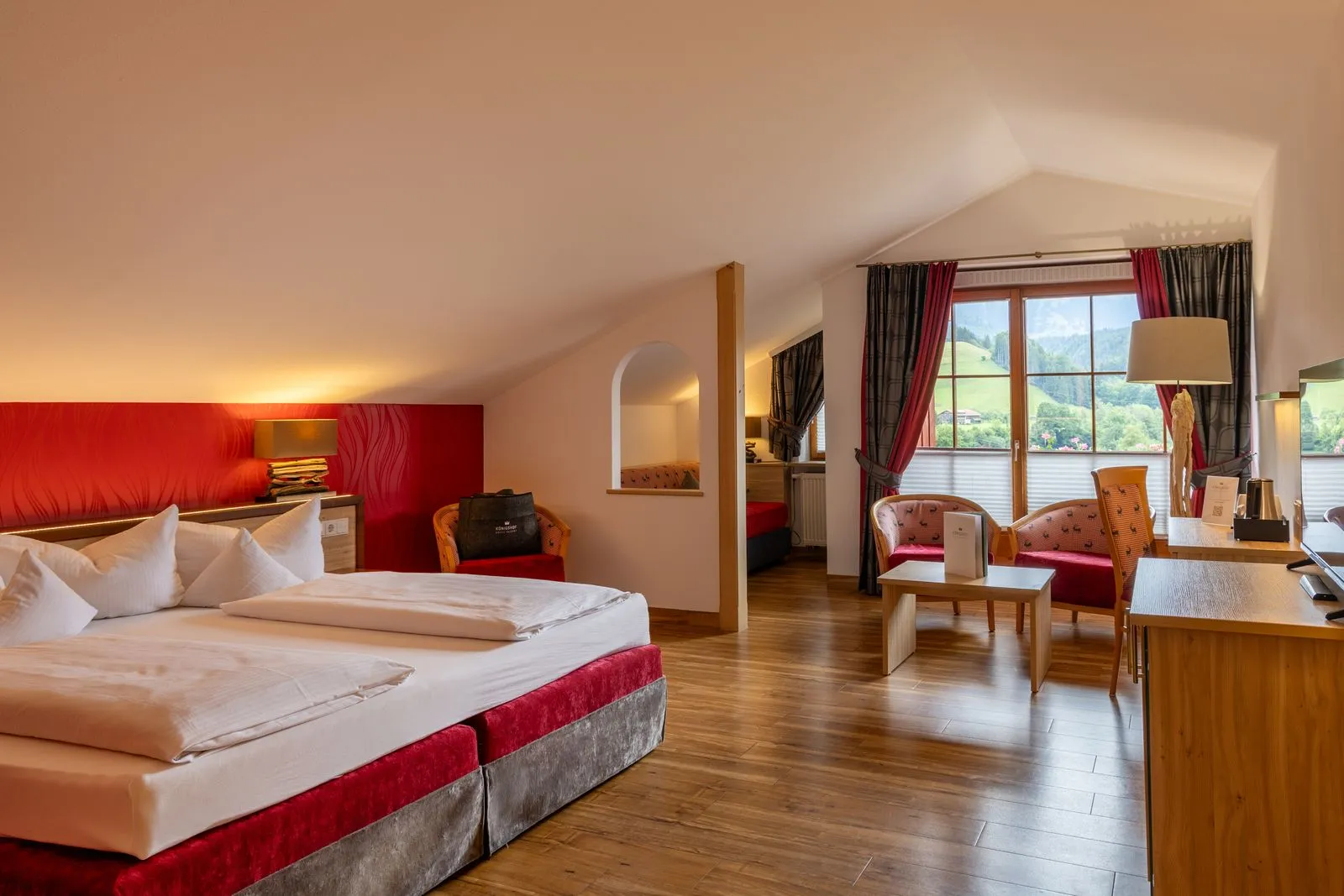 Königshof Hotel Resort – Außenansicht, Adults-Only Hotel in Bayern