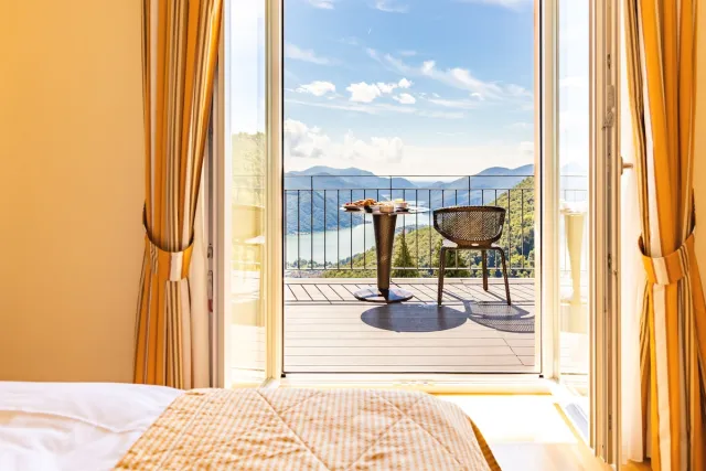 Classic mit Seeblick — Kurhaus Cademario Hotel & Spa