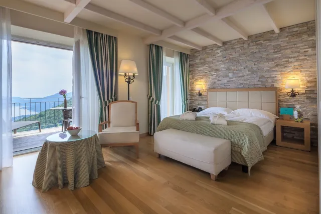 Comfort mit Seeblick — Kurhaus Cademario Hotel & Spa