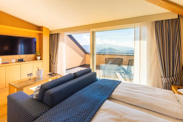 Penthouse-Suite mit Seeblick — Kurhaus Cademario Hotel & Spa